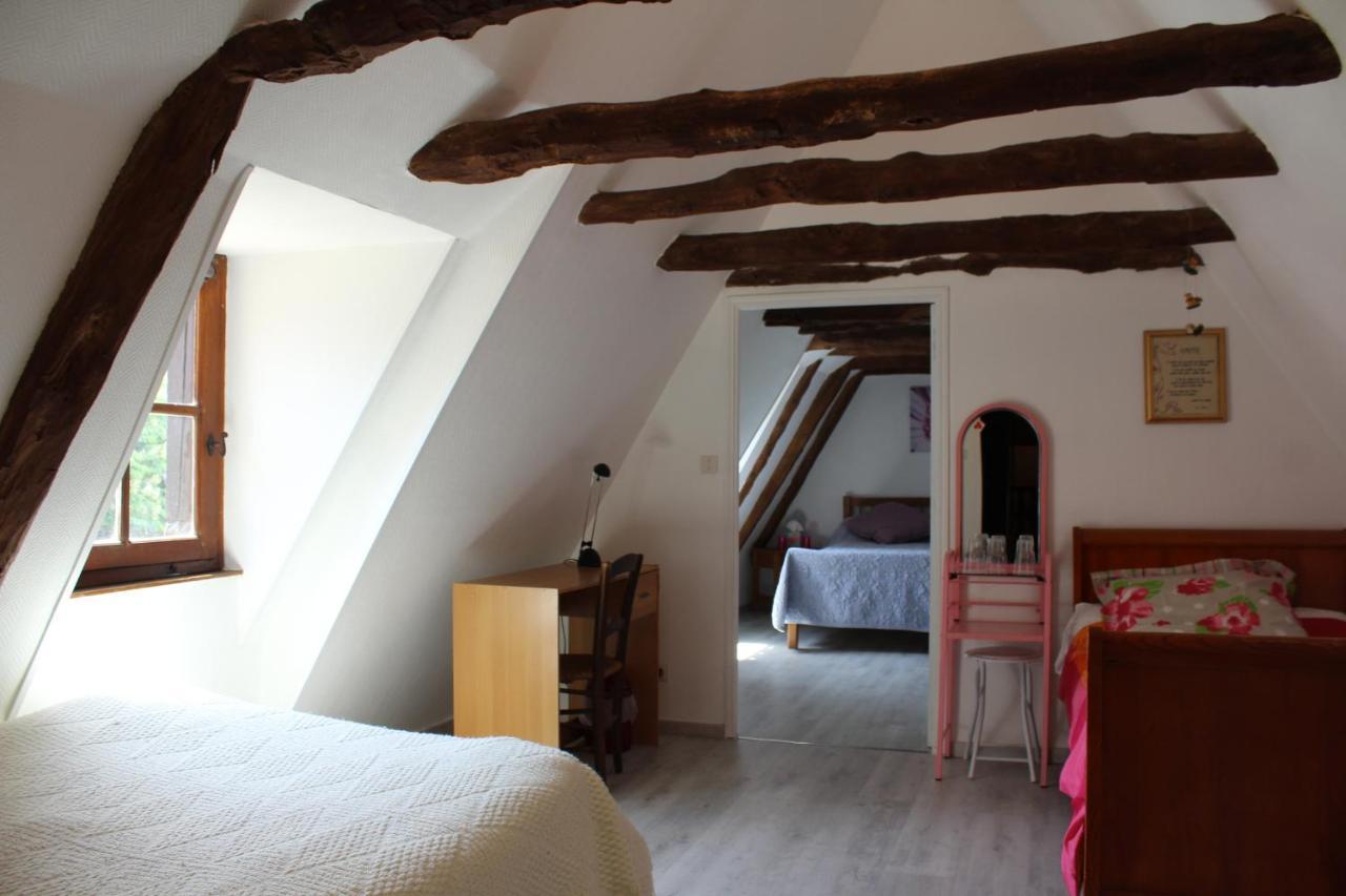 Halte Aux Places Marcillac-Saint-Quentin Екстер'єр фото